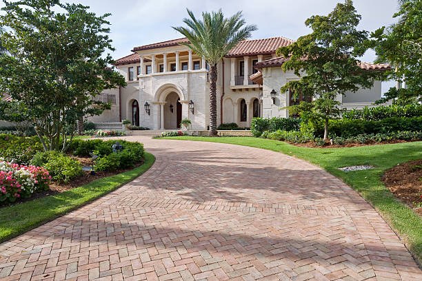 Best Driveway Pavers Contractor  in Urbana, OH